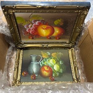 SOLD!! Elegant Gold Picture Frame Set